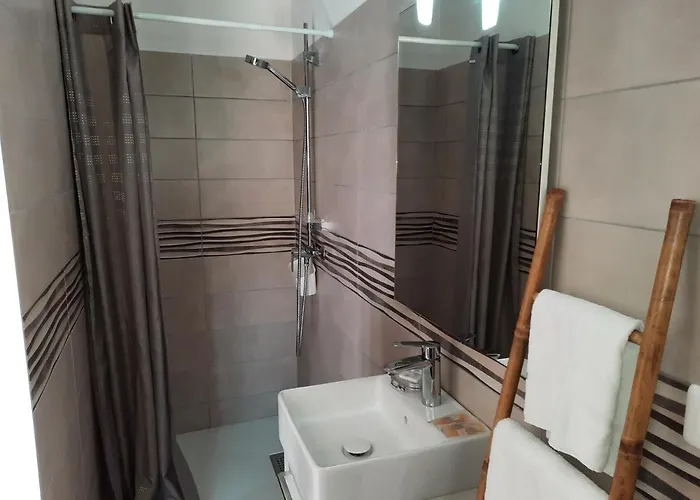 Les Jardins De Santa Giulia - Charmante Dhte Vendégház 3*